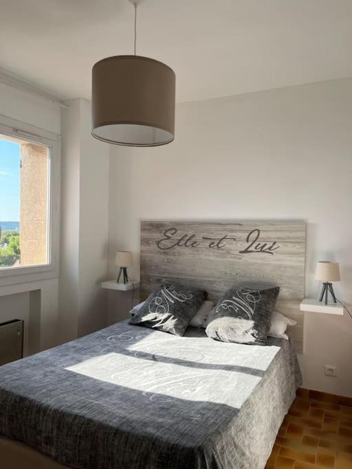 Appartement Proche Aeroport Marseille Marignane - Studio Confortable - Logement Ideal - Hebergement Tout Equipe Rognac Esterno foto